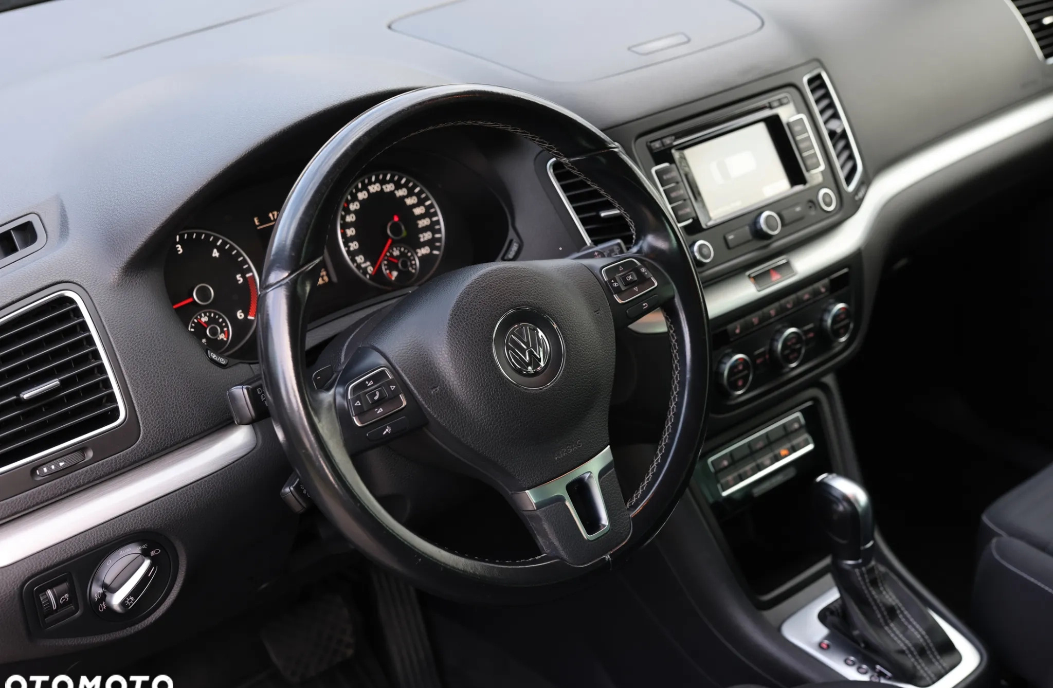 Volkswagen Sharan cena 57500 przebieg: 262418, rok produkcji 2014 z Jaworzno małe 781